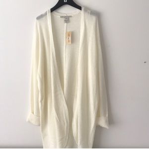 Cute 😍 Long White Cardigan